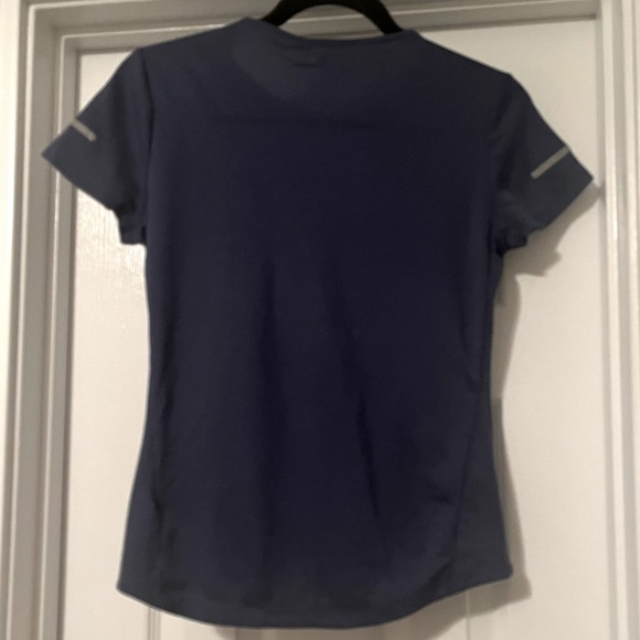 Adidas active top - Picture 2 of 2